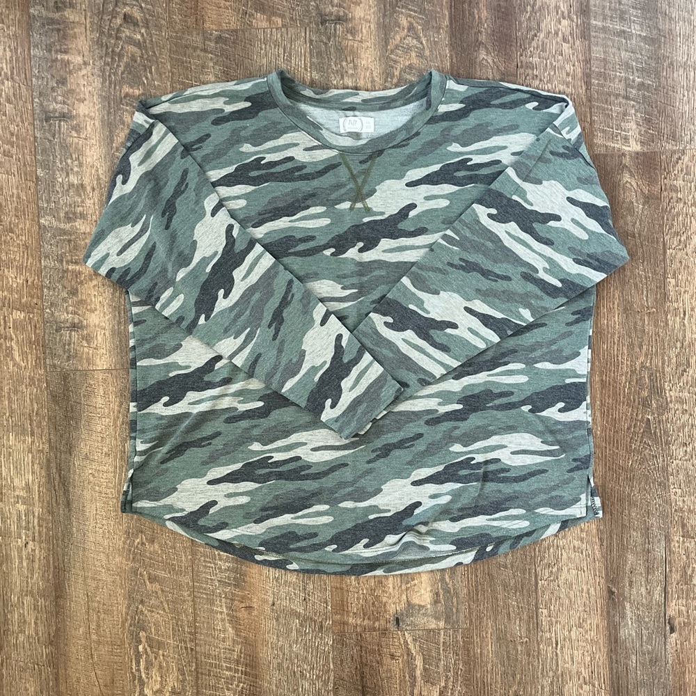 Maurices Green Camo Long Sleeve Top
